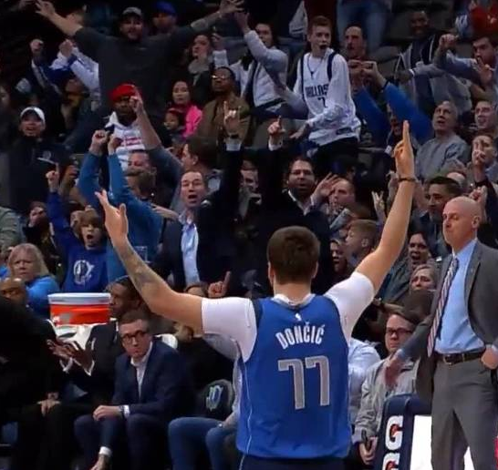  勒沃库森主场憾平莱比锡错失登顶良机  