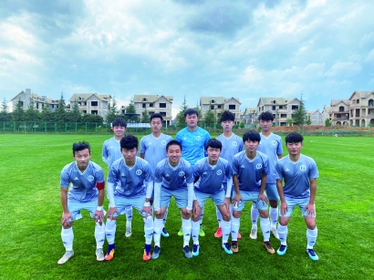  曼城社区公益项目启动，球员化身志愿者获赞