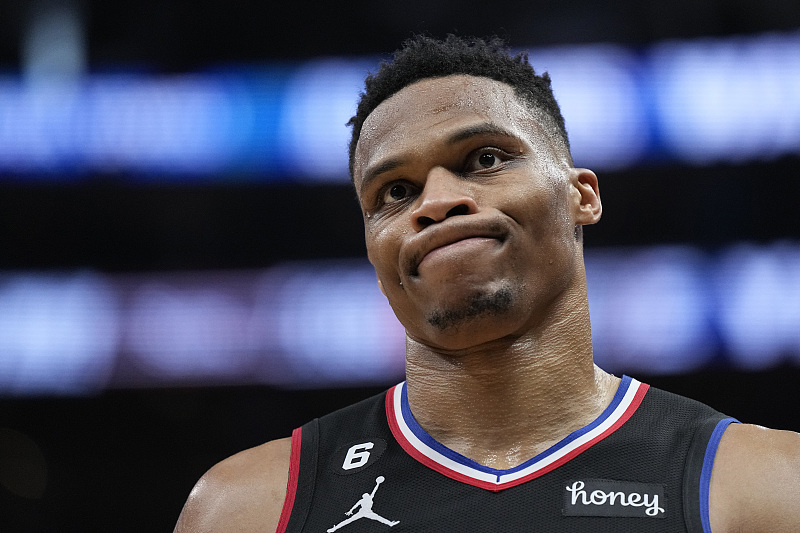  ,快船,威少,主动,降薪,续约,表,争冠,决心  